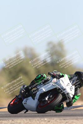 media/Nov-02-2025-CVMA (Sun) [[337aff29ab]]/Race 8-Formula Lightweight Twins Shootout/